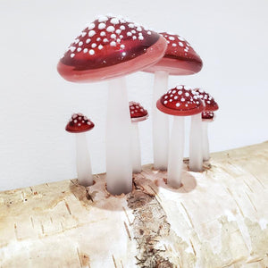 zLamp - Birch Log (Red Mushrooms) by Sage Studios