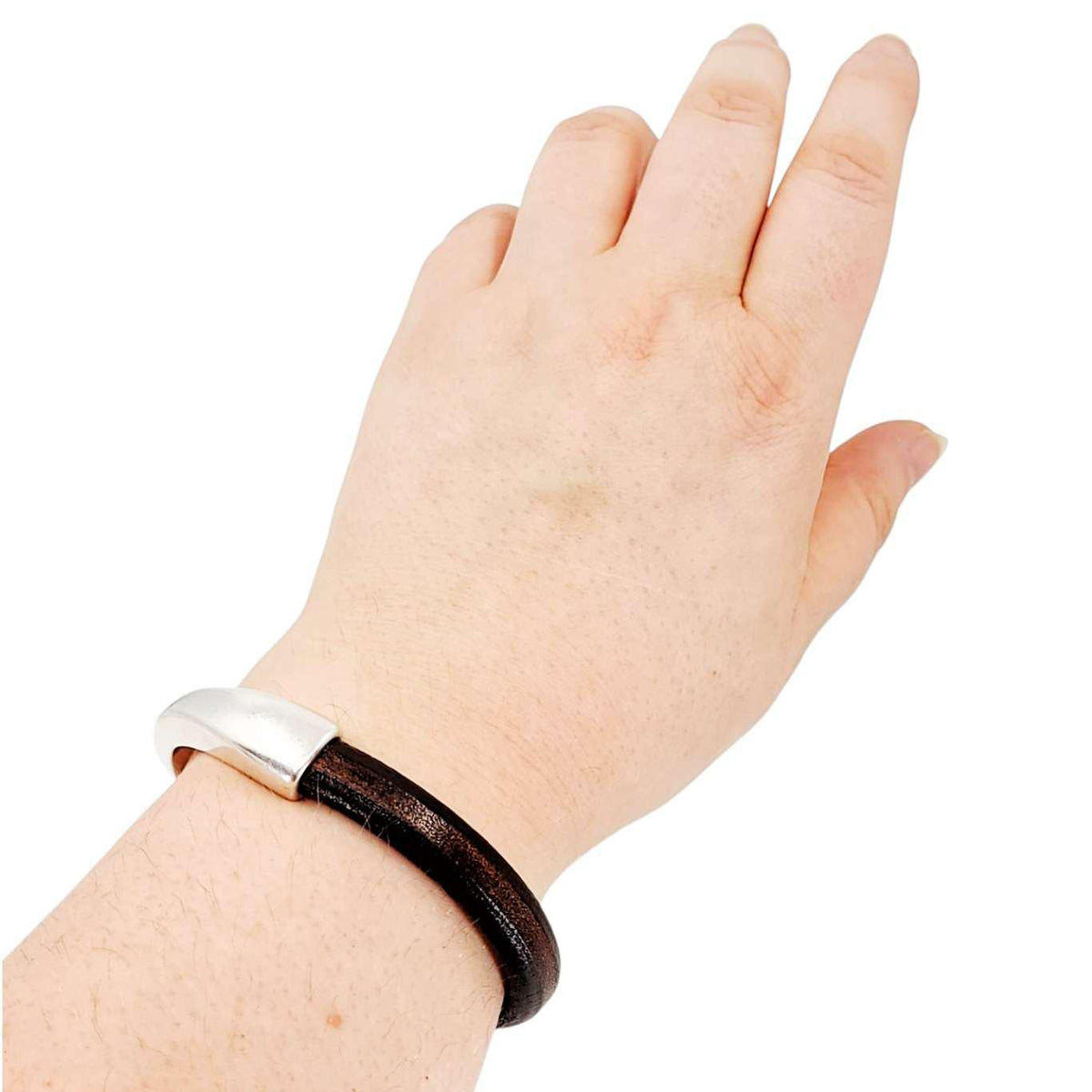 Bracelet - Kona Leather Breakaway (Assorted Metals) by Diana Kauffman Designs