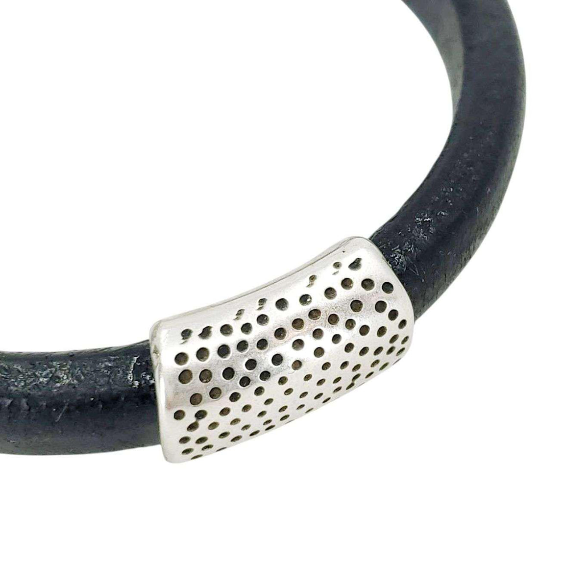 Bracelet - Stingray (Black Leather, Silver) by Diana Kauffman