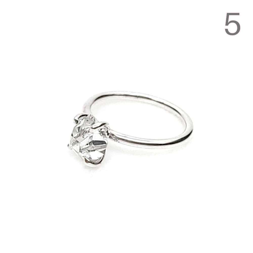 Ring - Size 5,7 - Mini Horizontal Herkimer in Bright Sterling Silver by Storica Studio