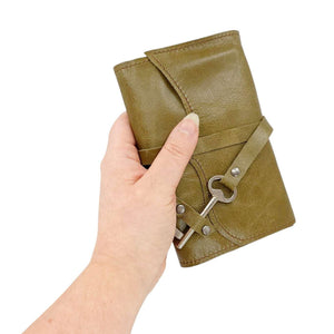 Journal - Small Nottinghill in Olive Leather by Divina Denuevo