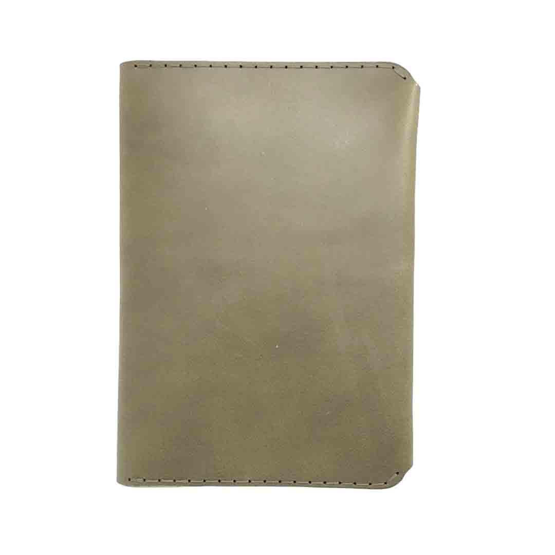 Travel – Passport Holder in Smooth Leather (Olive) by Woolly Made