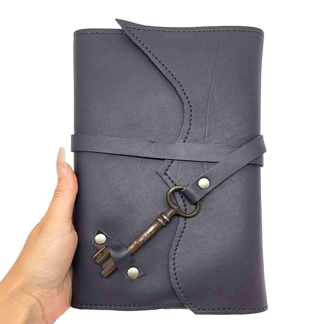 Journal - Large Nottinghill in Navy Leather by Divina Denuevo